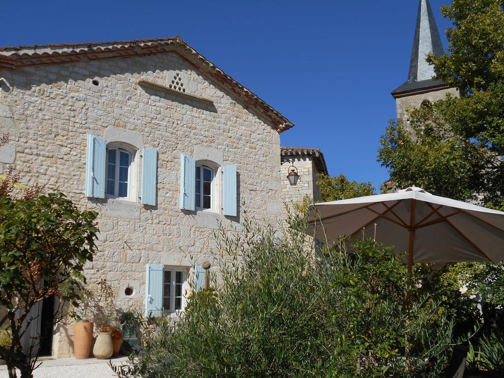 Bastida De Beata Bed & Breakfast Noailles  Bagian luar foto