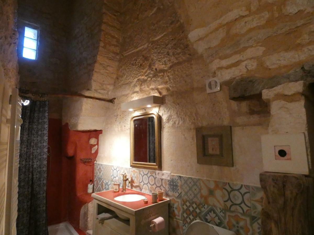 Bastida De Beata Bed & Breakfast Noailles  Bagian luar foto
